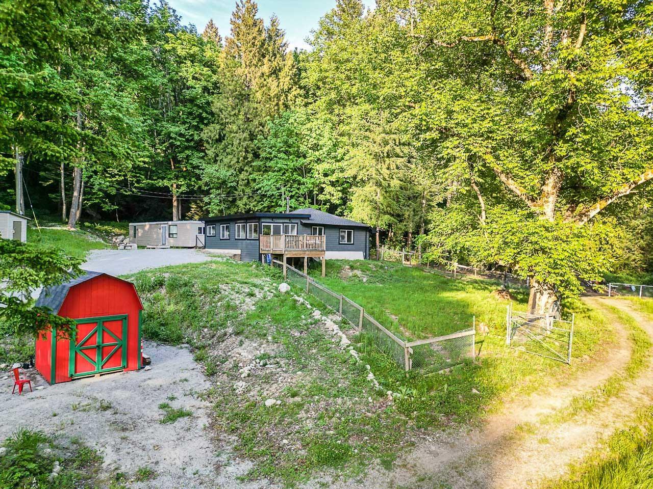 Property at 44190 MALCOLM ROAD image 2