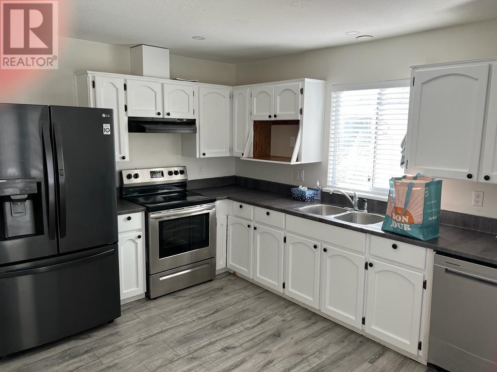 23037 126 Avenue, Maple Ridge, British Columbia  V2X 4P4 - Photo 5 - R2969700