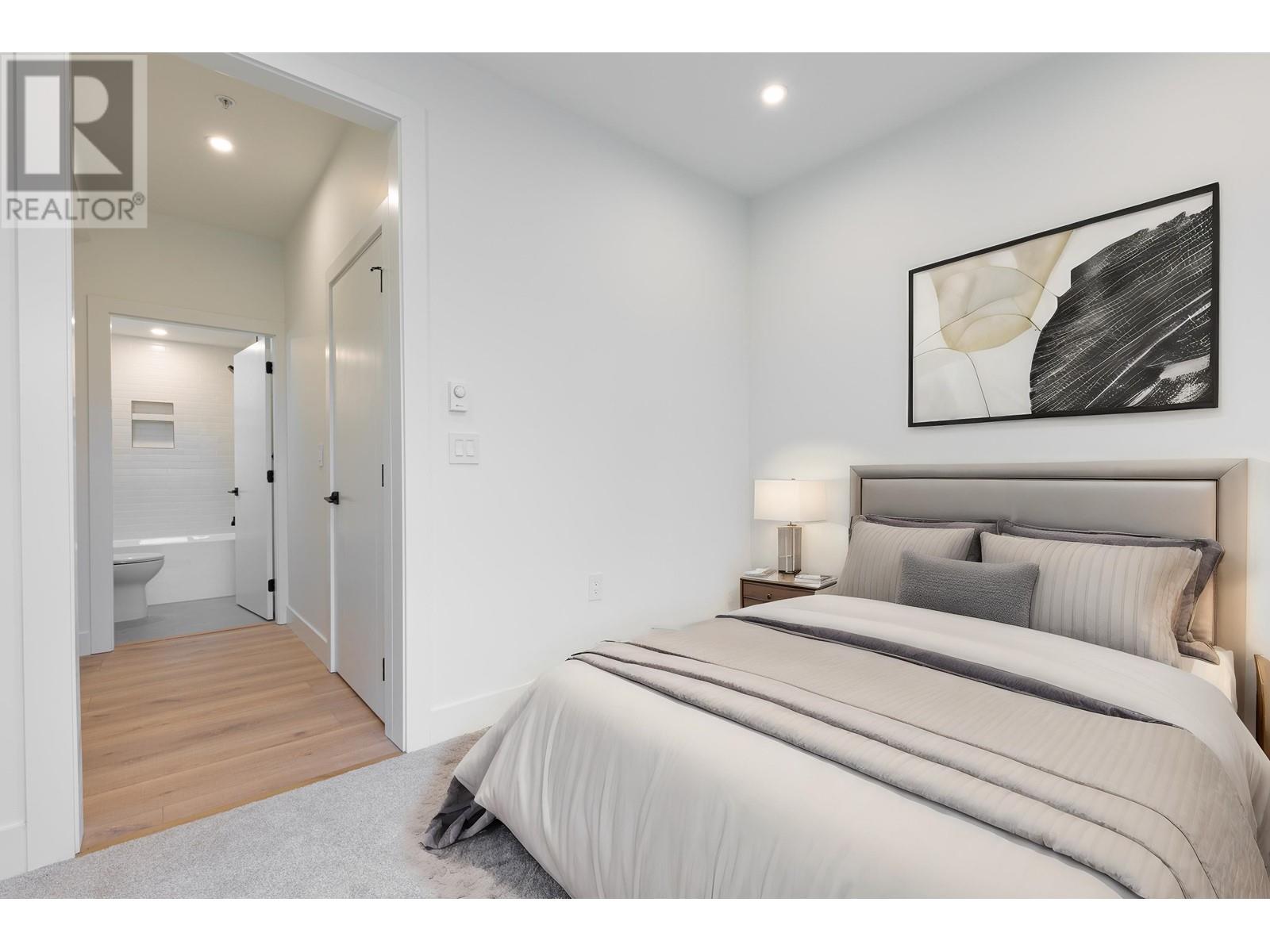 2632 Ward Street, Vancouver, British Columbia  V5R 4S6 - Photo 9 - R2970132