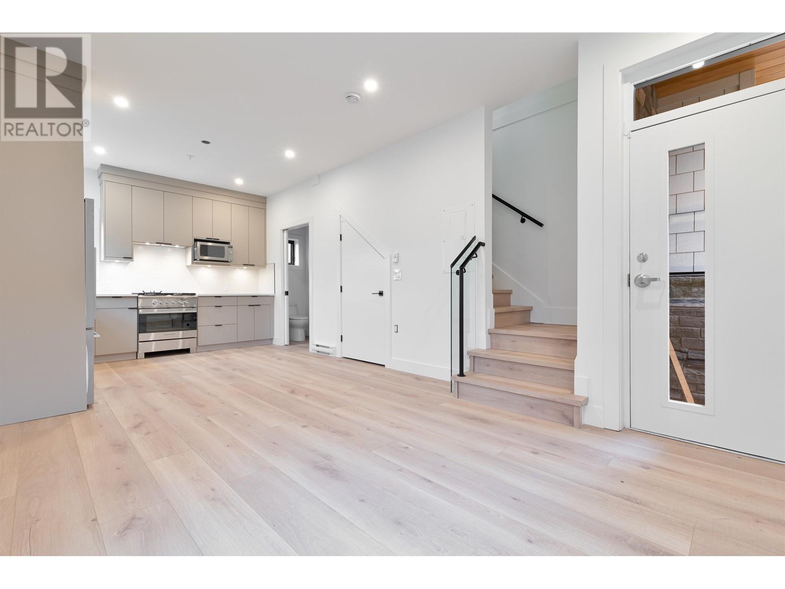 Property at 2636 WARD STREET image 3