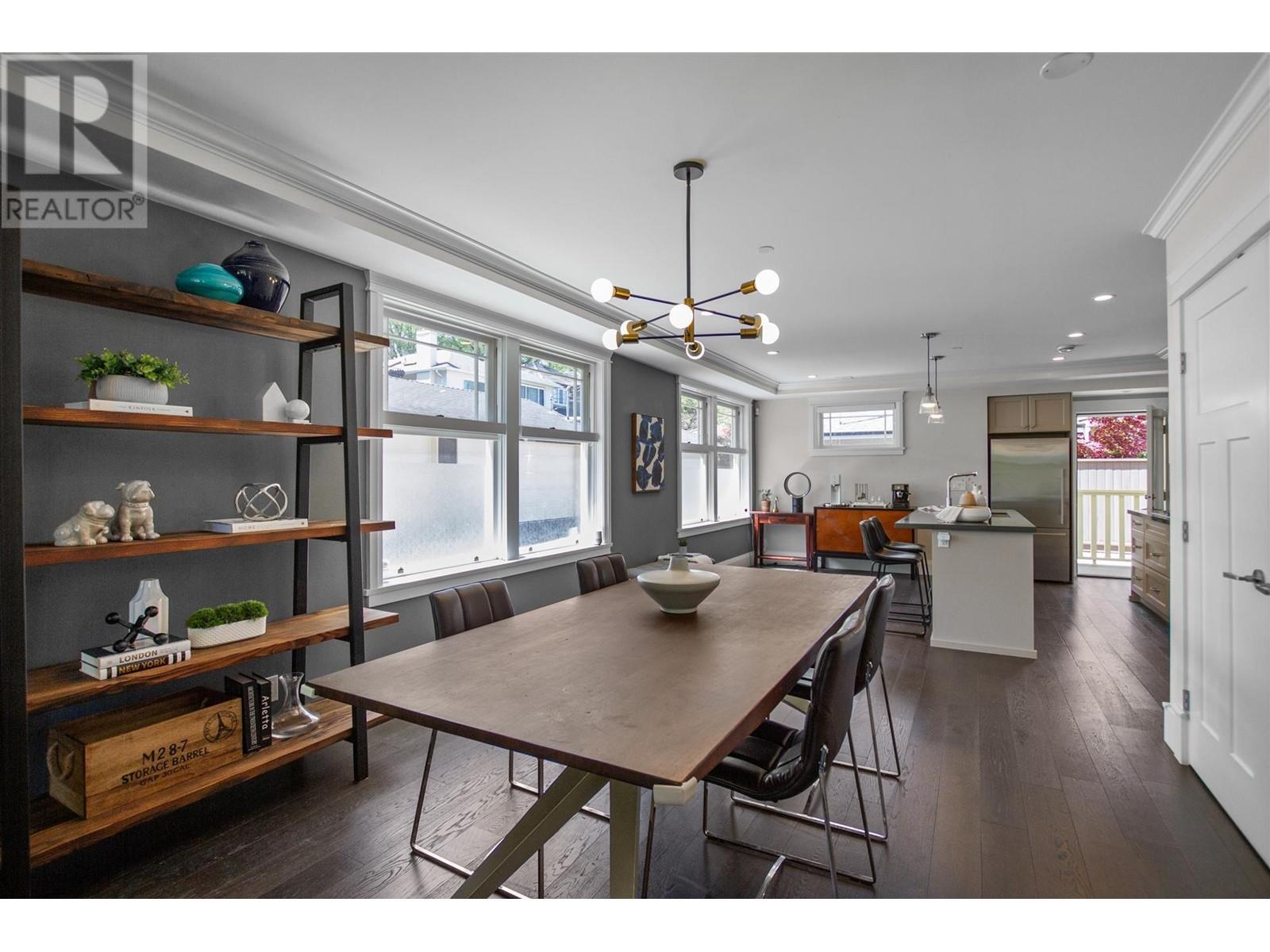 Listing Picture 7 of 25 : 3345 COLLINGWOOD STREET, Vancouver / 溫哥華 - 魯藝地產 Yvonne Lu Group - MLS Medallion Club Member