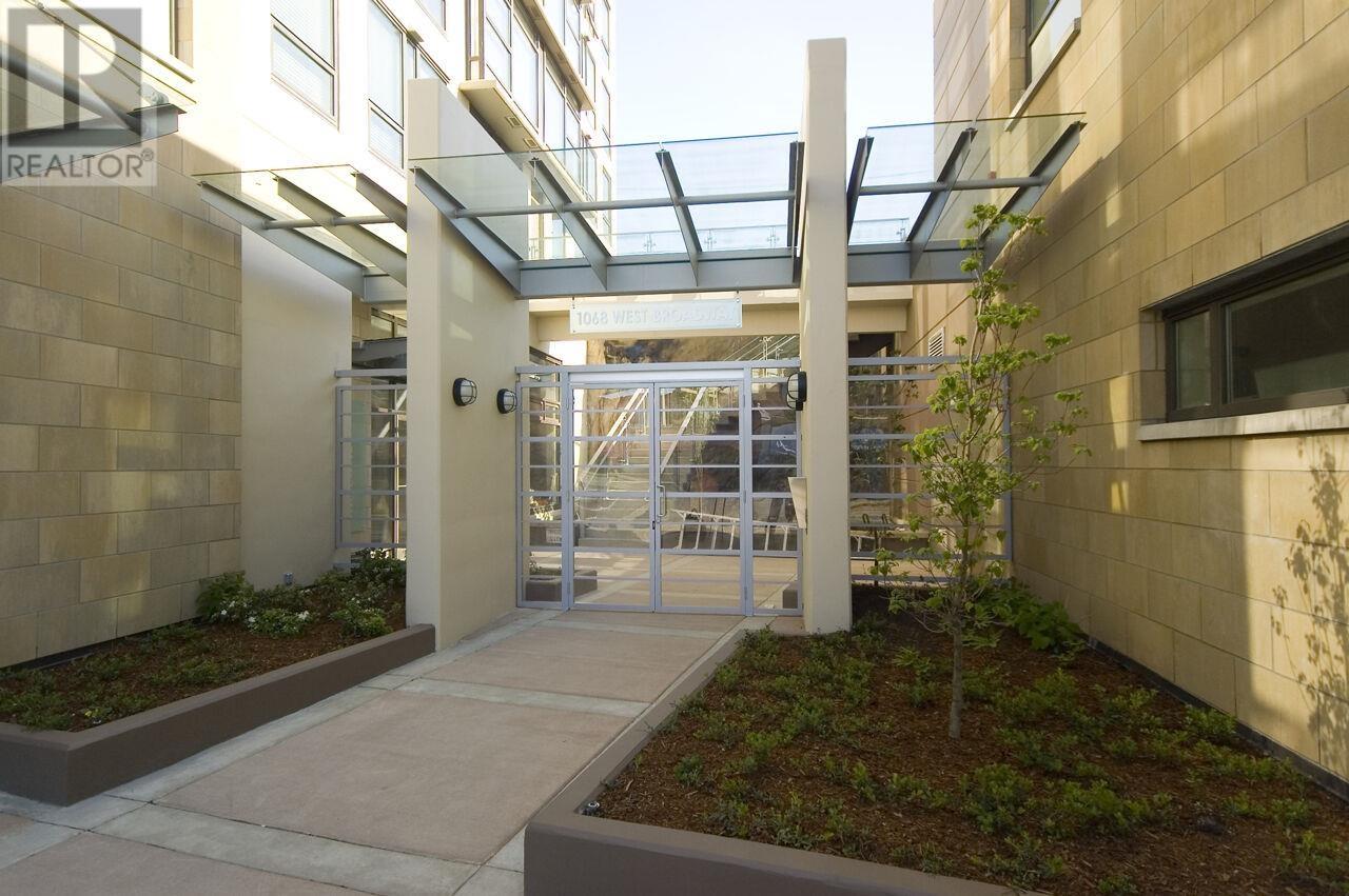 Listing Picture 18 of 28 : 1503 1068 W BROADWAY, Vancouver / 溫哥華 - 魯藝地產 Yvonne Lu Group - MLS Medallion Club Member