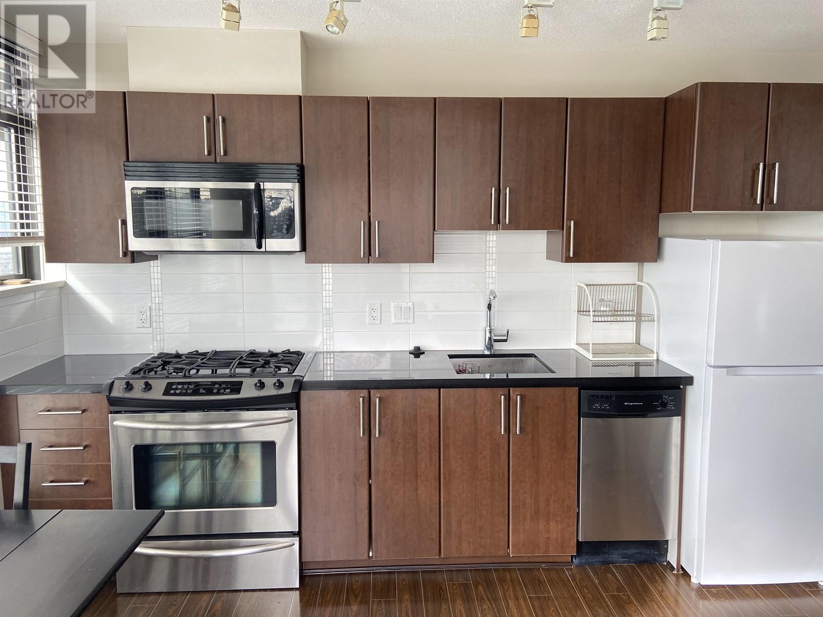 Listing Picture 6 of 28 : 1503 1068 W BROADWAY, Vancouver / 溫哥華 - 魯藝地產 Yvonne Lu Group - MLS Medallion Club Member