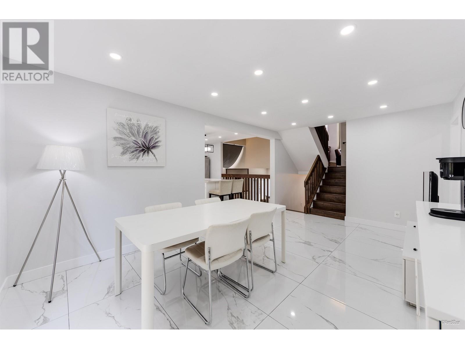 7550 Carnleigh Place, Burnaby, British Columbia  V5E 4A4 - Photo 10 - R2970159