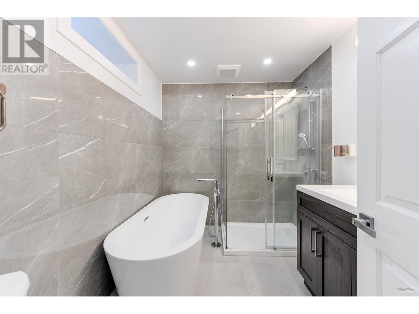 7550 Carnleigh Place, Burnaby, British Columbia  V5E 4A4 - Photo 15 - R2970159