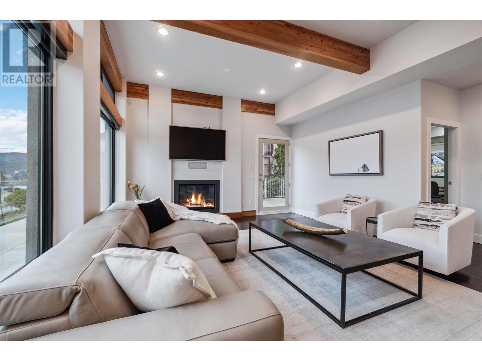 1027 Ioco Road, Port Moody, British Columbia  V3H 2W9 - Photo 11 - R2970162