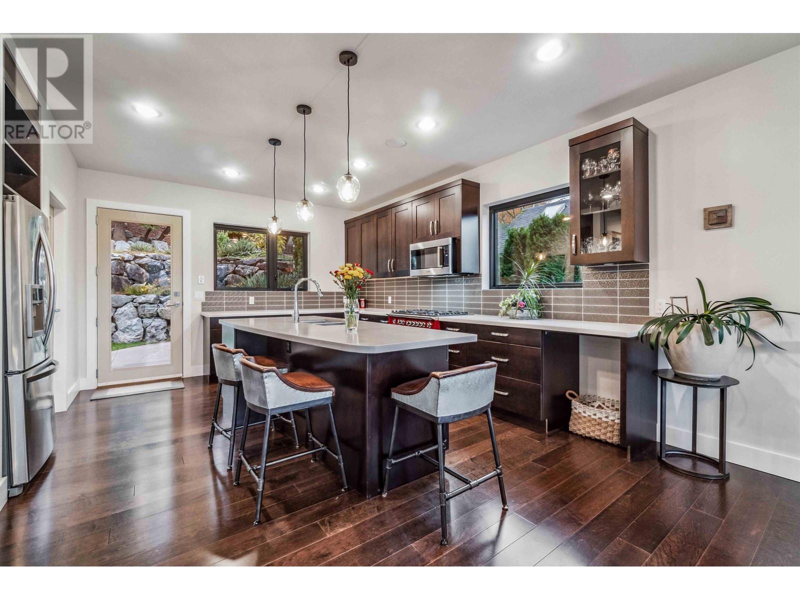 Property at 1027 IOCO ROAD image 3