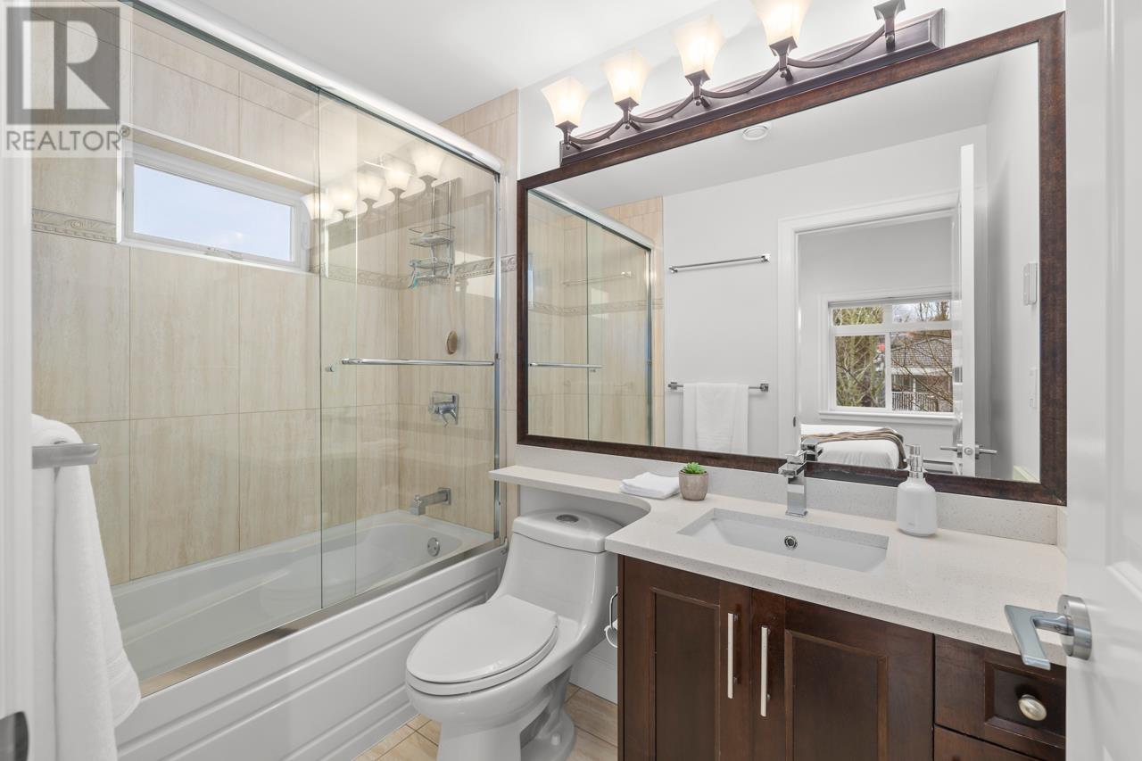 Listing Picture 15 of 27 : 3757 LANARK STREET, Vancouver / 溫哥華 - 魯藝地產 Yvonne Lu Group - MLS Medallion Club Member