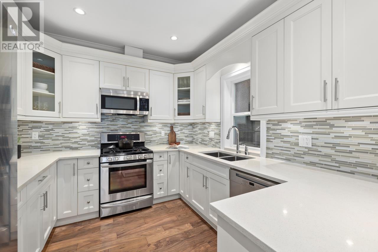 Listing Picture 9 of 27 : 3757 LANARK STREET, Vancouver / 溫哥華 - 魯藝地產 Yvonne Lu Group - MLS Medallion Club Member