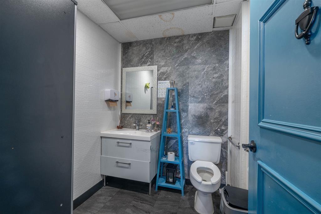 19537 Fraser Highway, Surrey, British Columbia  V3S 6K7 - Photo 8 - C8066952