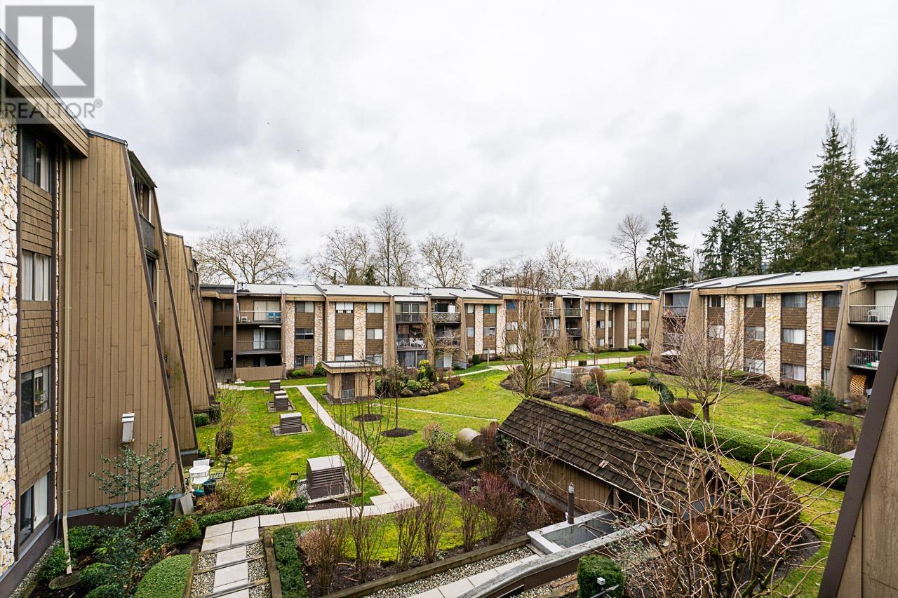 Listing Picture 17 of 21 : 235 9101 HORNE STREET, Burnaby / 本拿比 - 魯藝地產 Yvonne Lu Group - MLS Medallion Club Member
