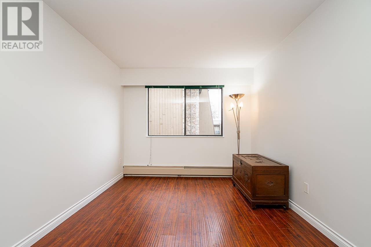 Listing Picture 7 of 21 : 235 9101 HORNE STREET, Burnaby / 本拿比 - 魯藝地產 Yvonne Lu Group - MLS Medallion Club Member