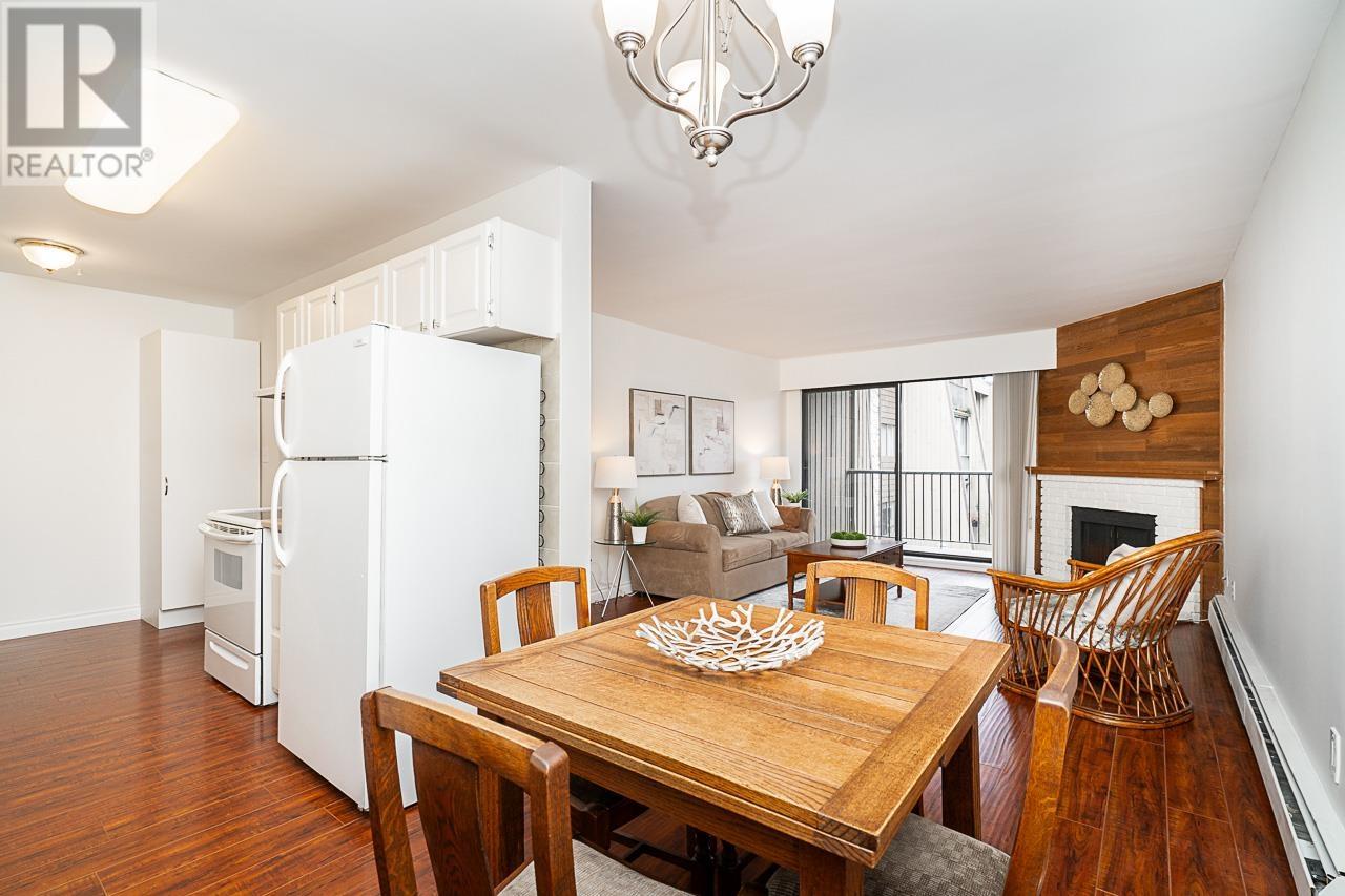 Listing Picture 15 of 21 : 235 9101 HORNE STREET, Burnaby / 本拿比 - 魯藝地產 Yvonne Lu Group - MLS Medallion Club Member