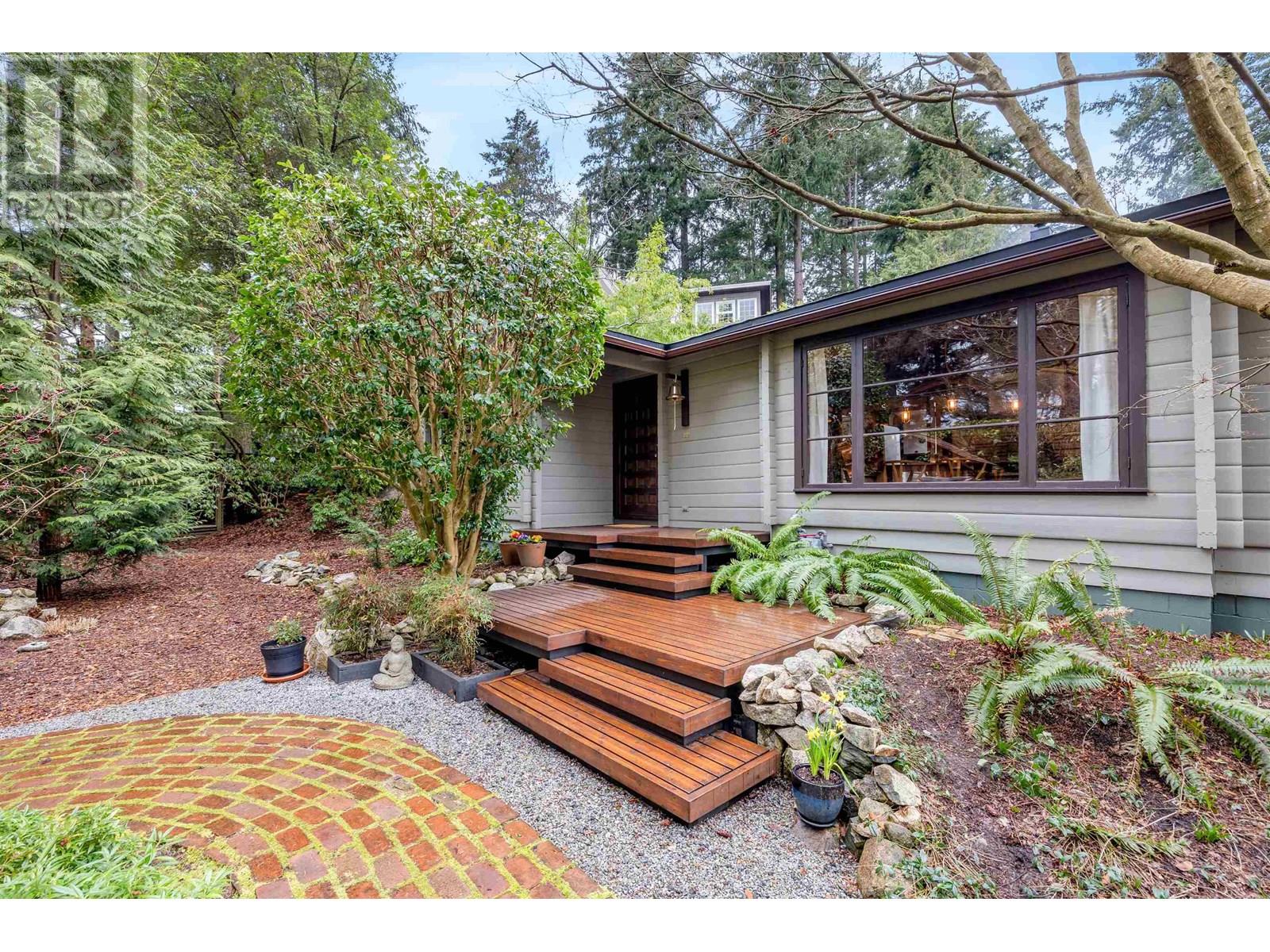 5817 Eagle Island, West Vancouver, British Columbia  V7W 1V6 - Photo 10 - R2969351