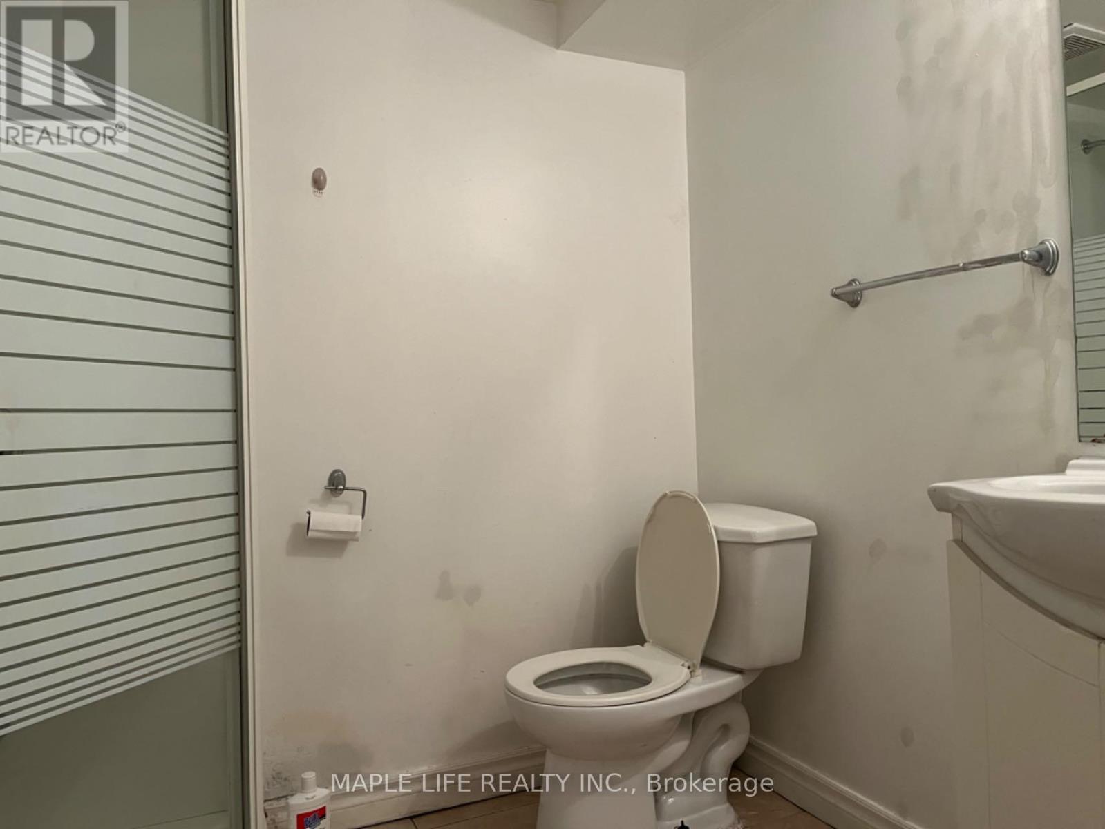 197 Finch Avenue E, Toronto, Ontario  M2N 4S1 - Photo 8 - C11986462