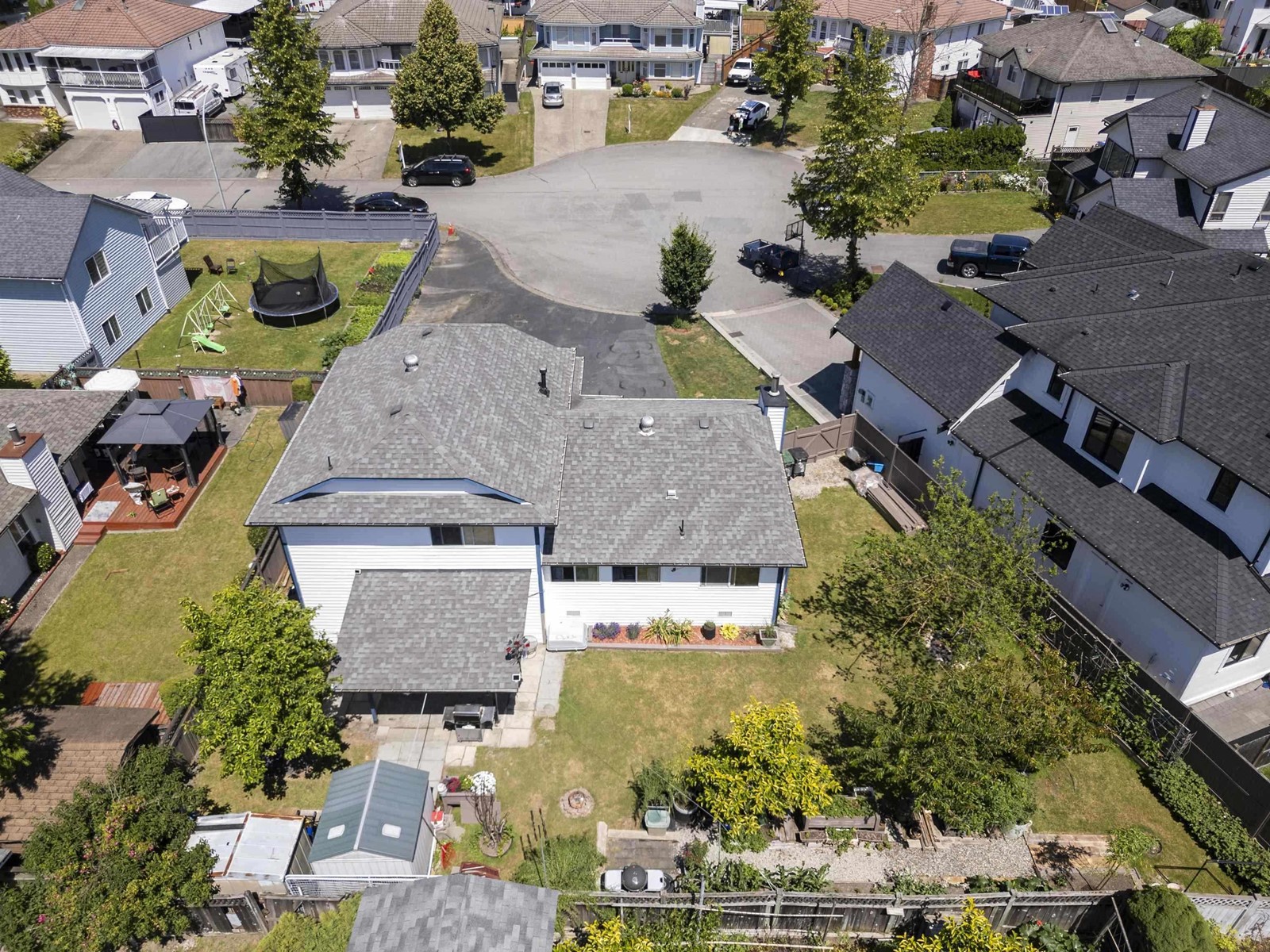 13708 90a Avenue, Surrey, British Columbia  V3V 7P2 - Photo 11 - R2970202