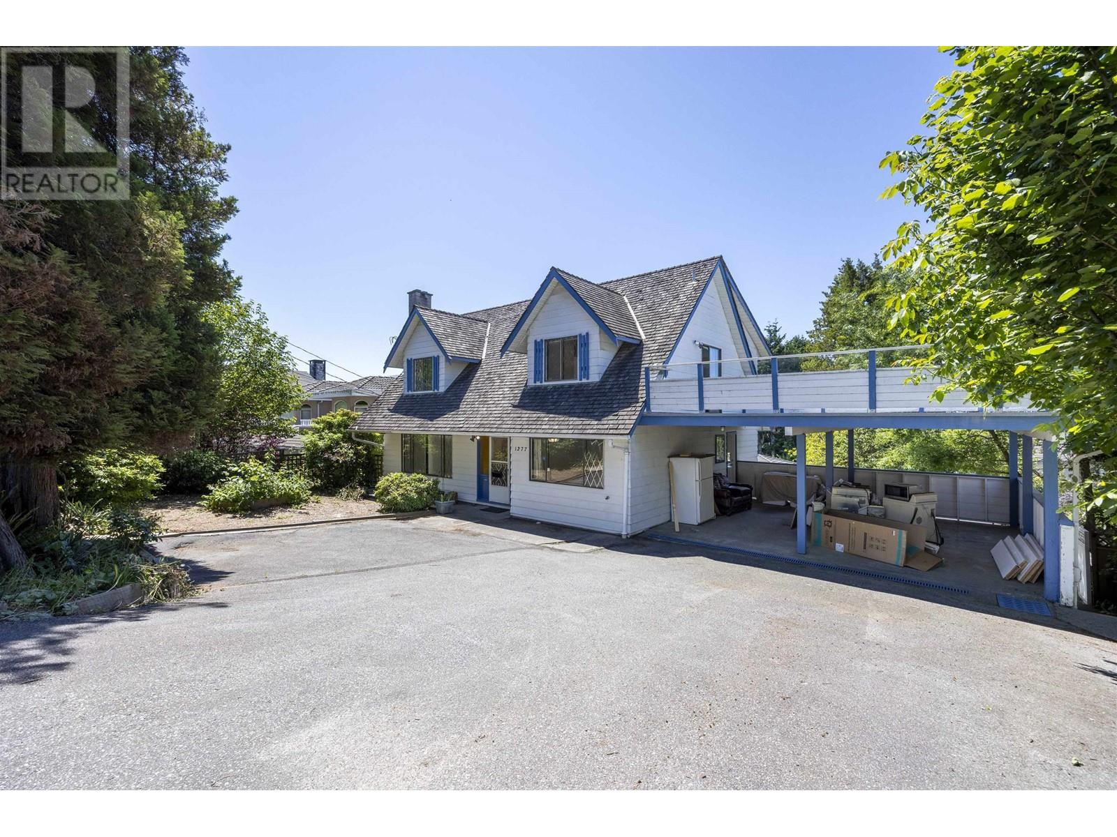 1277 HOLDOM AVENUE, burnaby, British Columbia