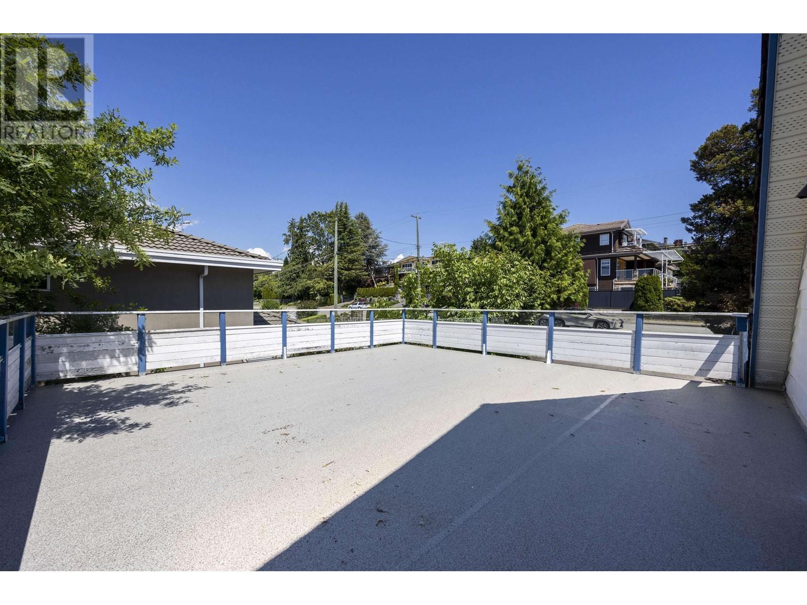 1277 Holdom Avenue, Burnaby, British Columbia  V5B 3V5 - Photo 5 - R2970080