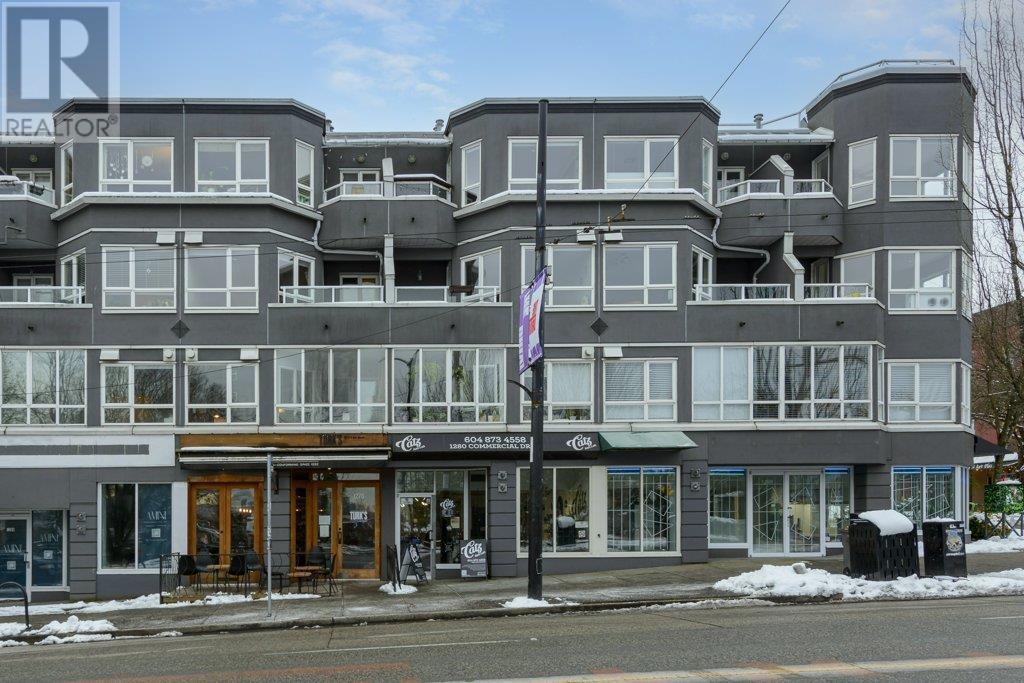 Listing Picture 33 of 40 : 206 1707 CHARLES STREET, Vancouver / 溫哥華 - 魯藝地產 Yvonne Lu Group - MLS Medallion Club Member