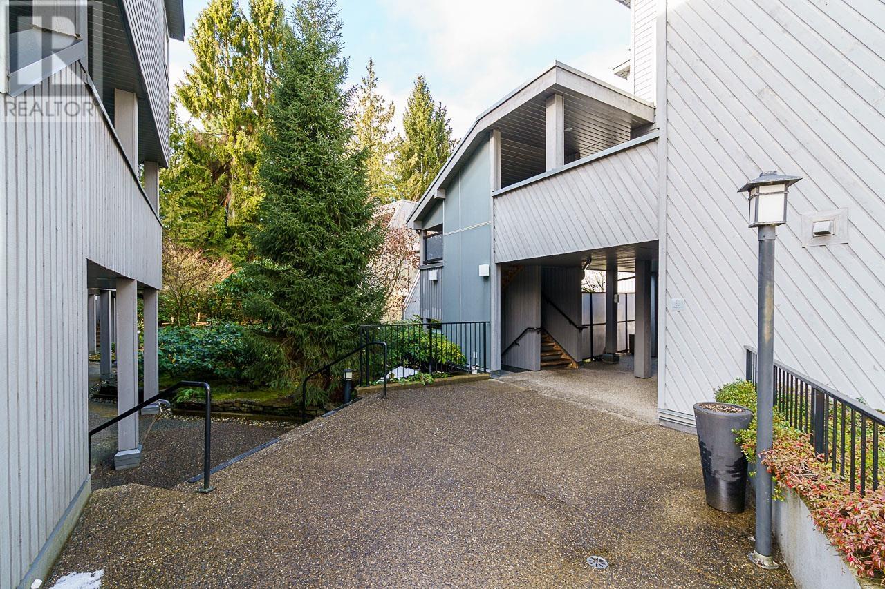 Listing Picture 13 of 30 : 211 2893 W 41ST STREET, Vancouver / 溫哥華 - 魯藝地產 Yvonne Lu Group - MLS Medallion Club Member