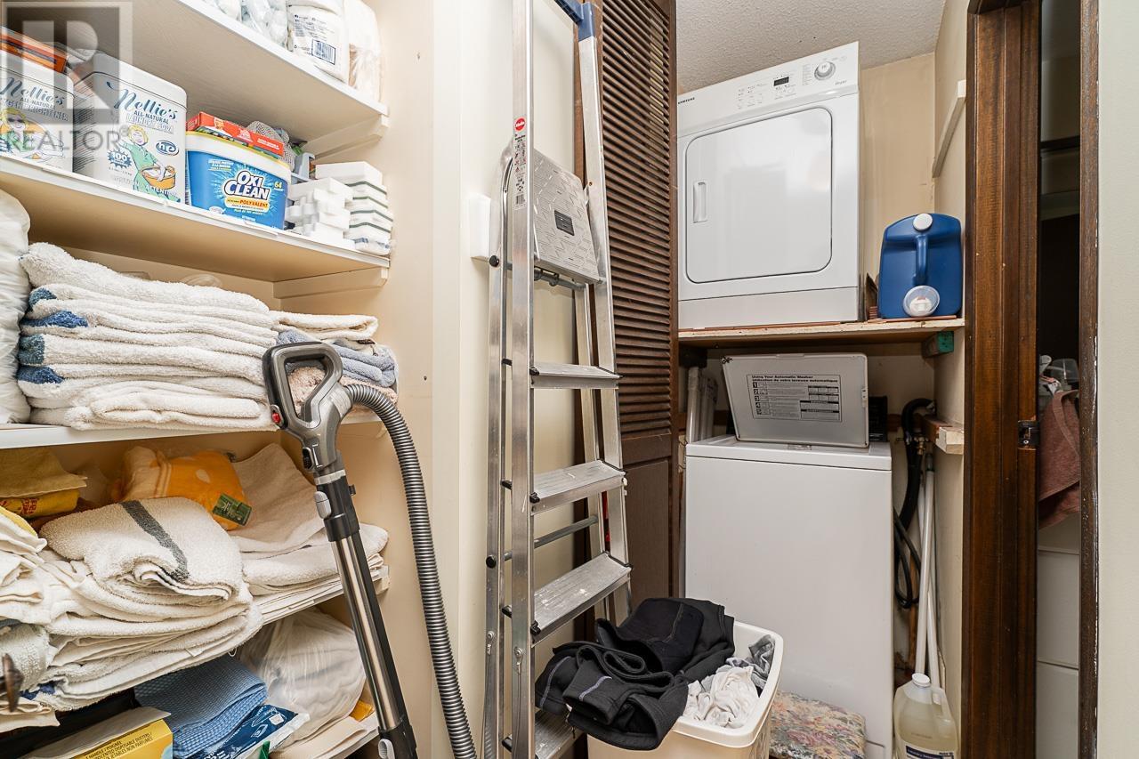 Listing Picture 29 of 30 : 211 2893 W 41ST STREET, Vancouver / 溫哥華 - 魯藝地產 Yvonne Lu Group - MLS Medallion Club Member