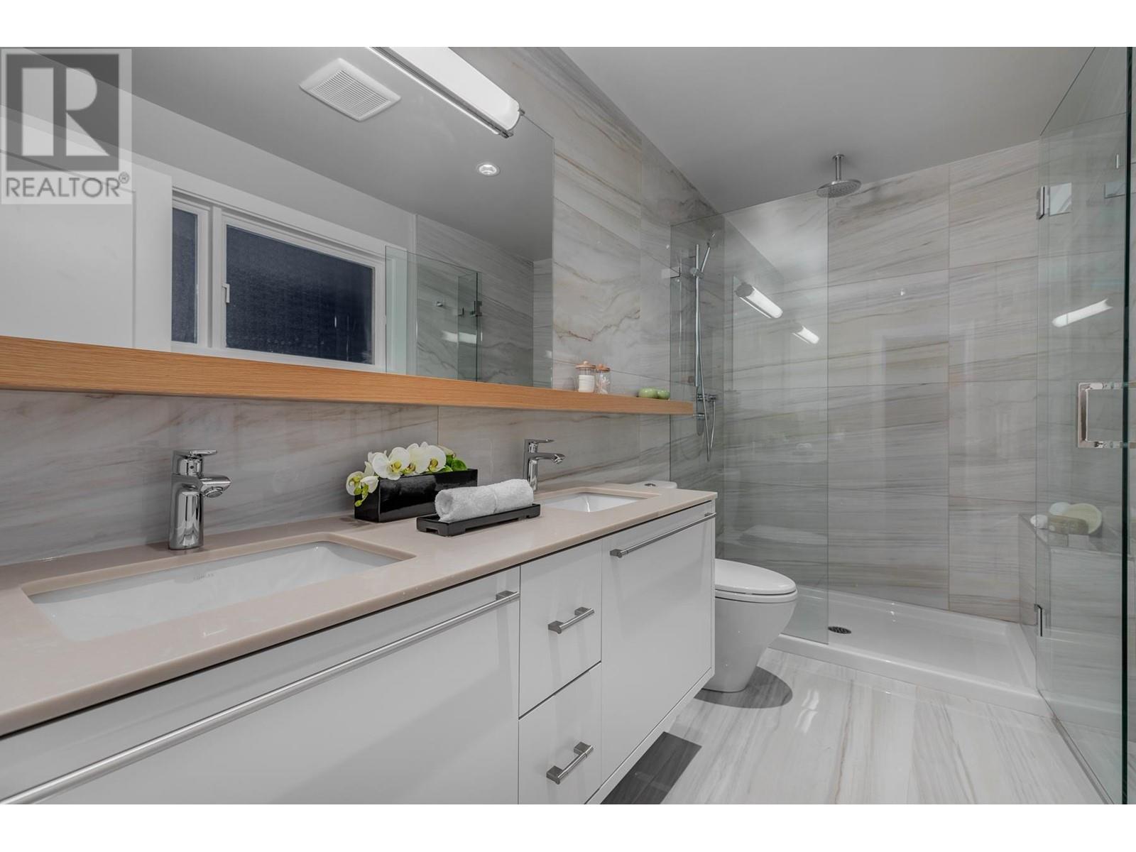 368 St. James Crescent, West Vancouver, British Columbia  V7S 1J8 - Photo 11 - R2970170