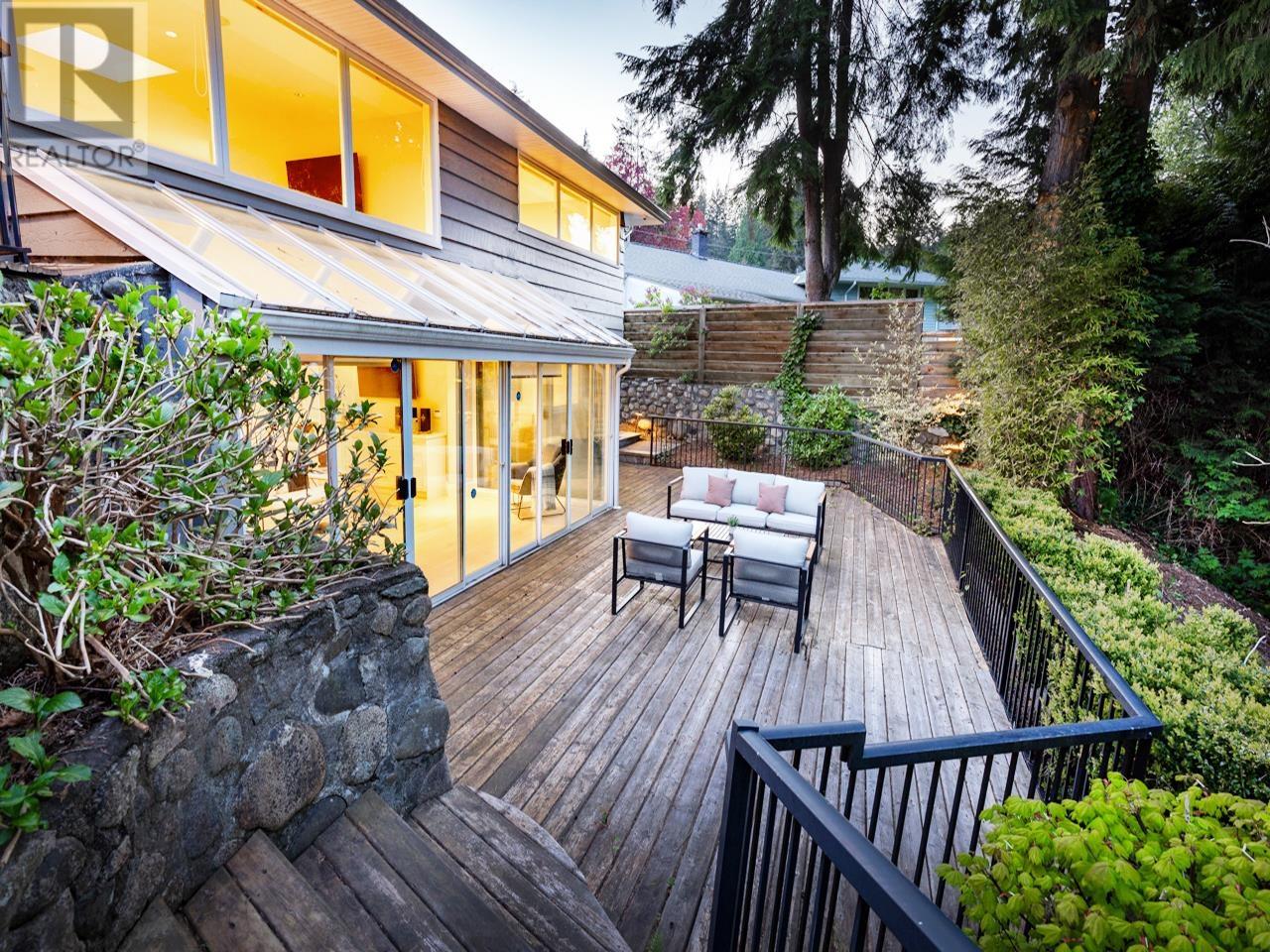 368 St. James Crescent, West Vancouver, British Columbia  V7S 1J8 - Photo 27 - R2970170
