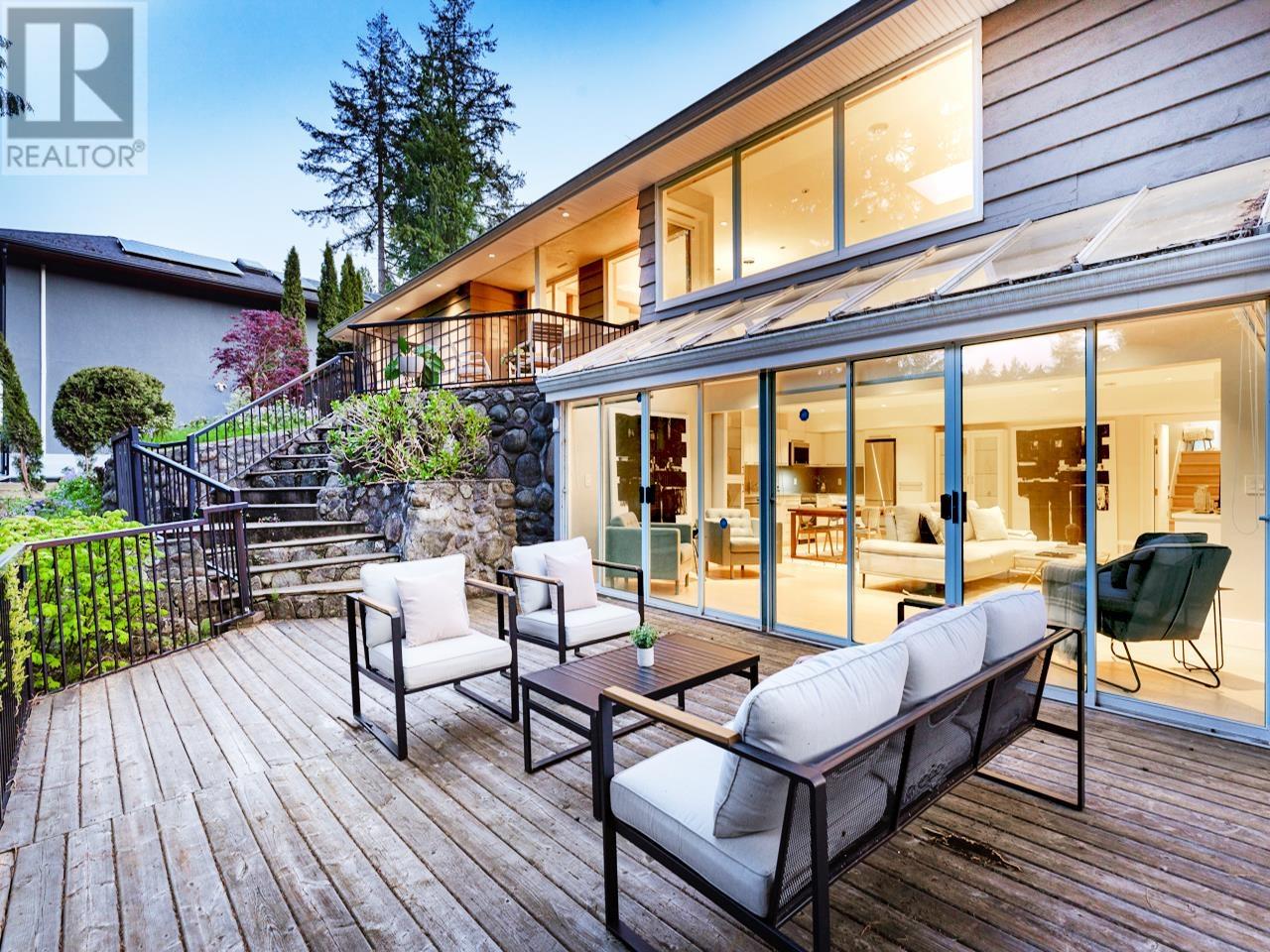 368 St. James Crescent, West Vancouver, British Columbia  V7S 1J8 - Photo 28 - R2970170