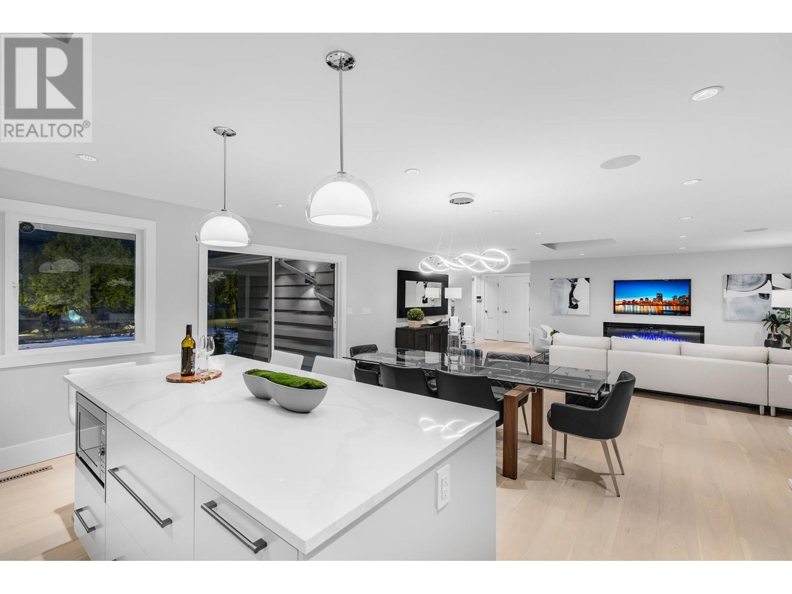 368 St. James Crescent, West Vancouver, British Columbia  V7S 1J8 - Photo 8 - R2970170