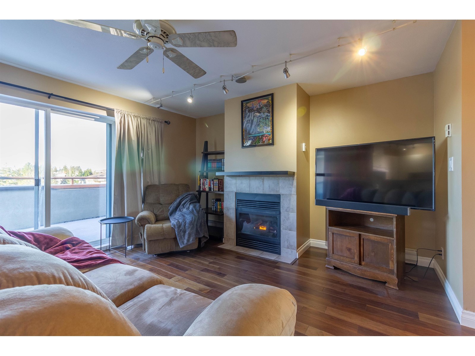 Property at 405 7505 138 STREET image 3