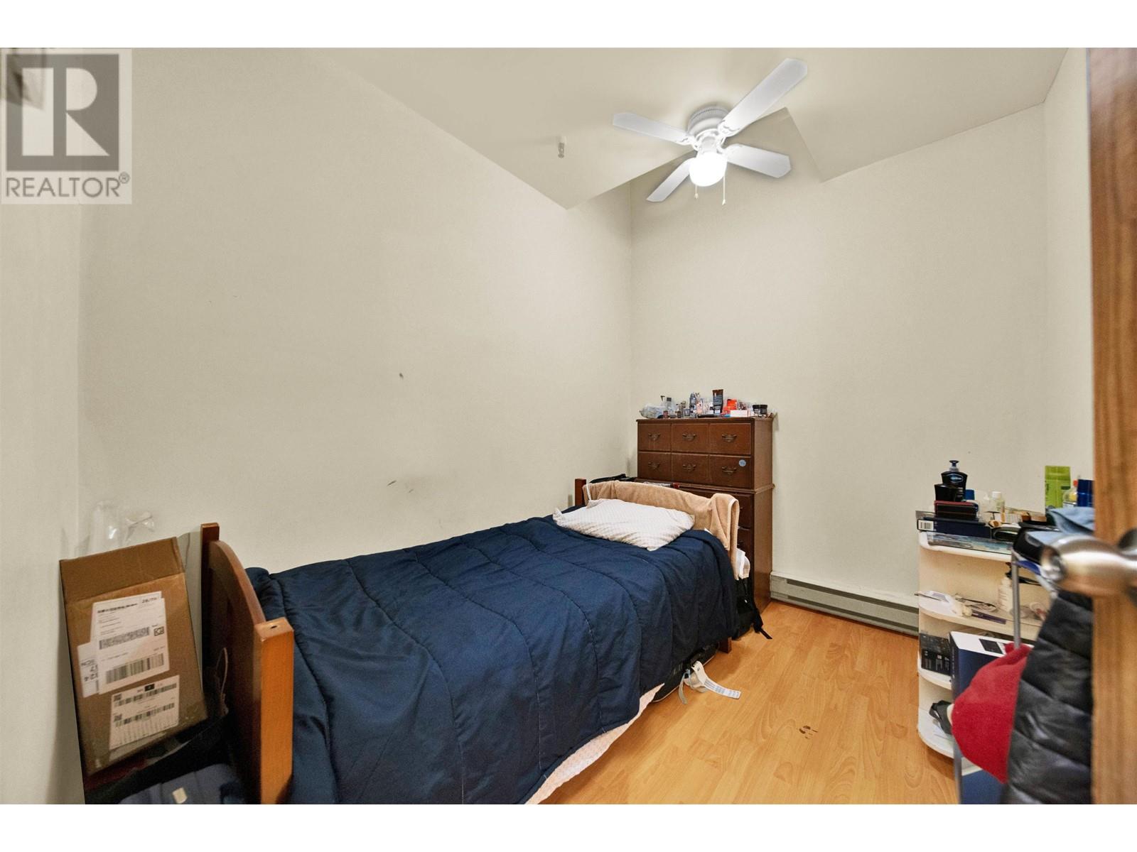 Listing Picture 20 of 24 : 2 862 E BROADWAY, Vancouver / 溫哥華 - 魯藝地產 Yvonne Lu Group - MLS Medallion Club Member