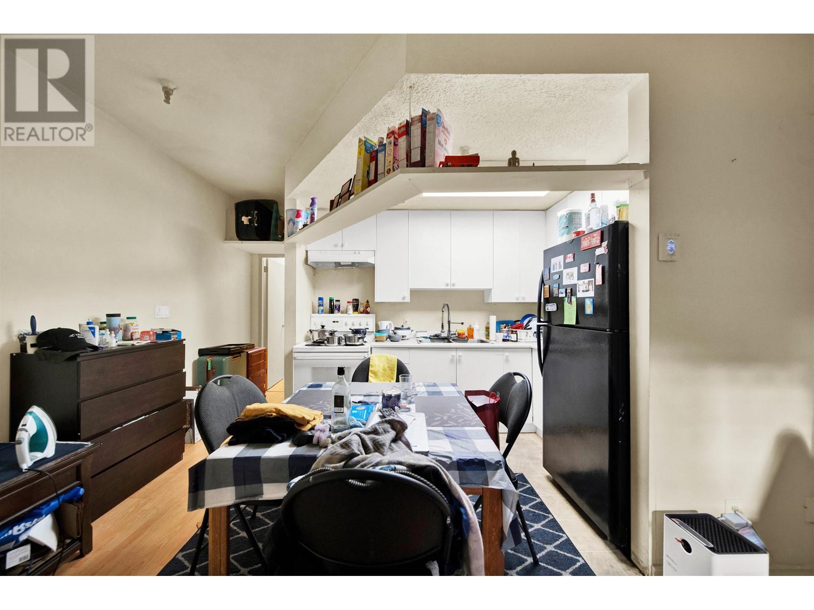 Listing Picture 8 of 24 : 2 862 E BROADWAY, Vancouver / 溫哥華 - 魯藝地產 Yvonne Lu Group - MLS Medallion Club Member