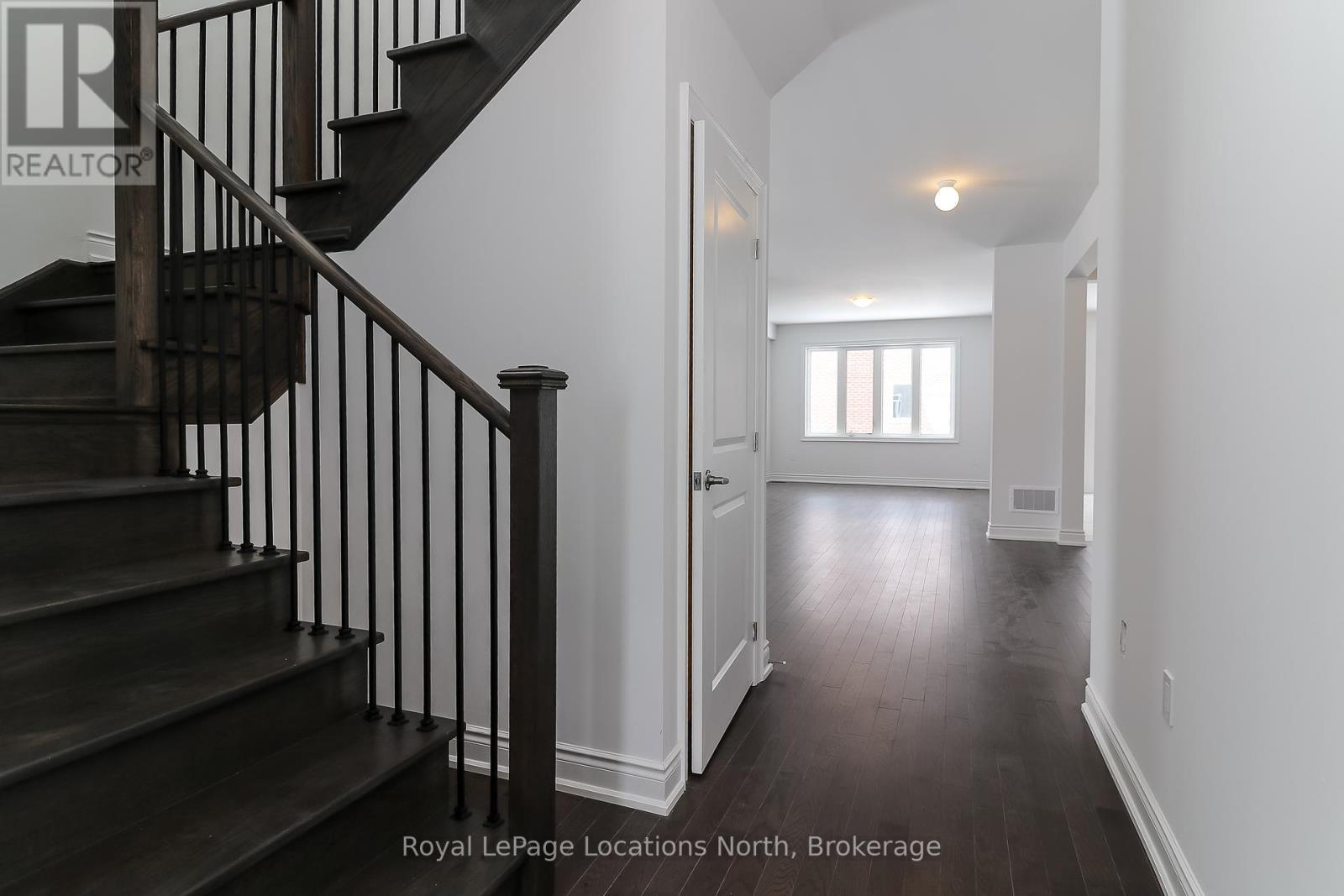 69 Amber Drive, Wasaga Beach, Ontario  L9Z 0R8 - Photo 3 - S11986509