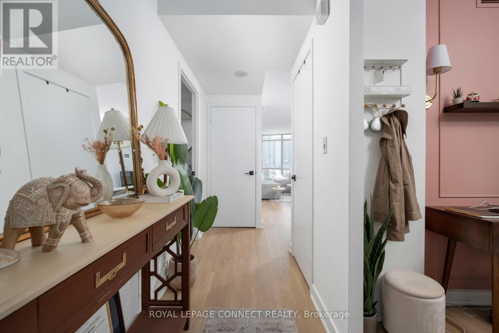 901-Unf - 5 Mariner Terrace, Toronto, Ontario  M5V 3V6 - Photo 7 - C11986520