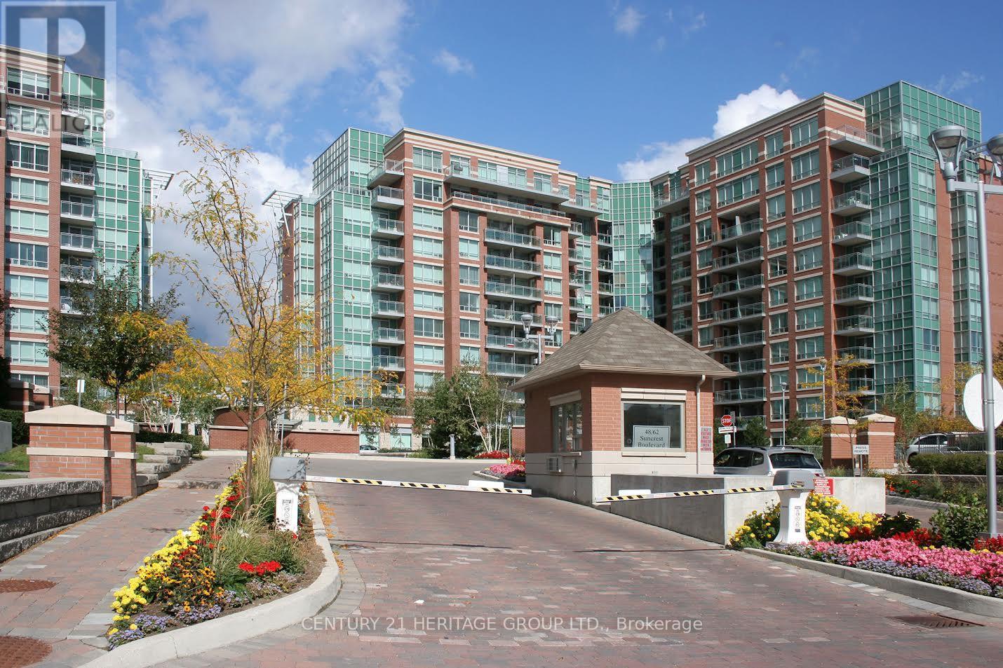 B71 - 62 SUNCREST BOULEVARD, Markham, Ontario
