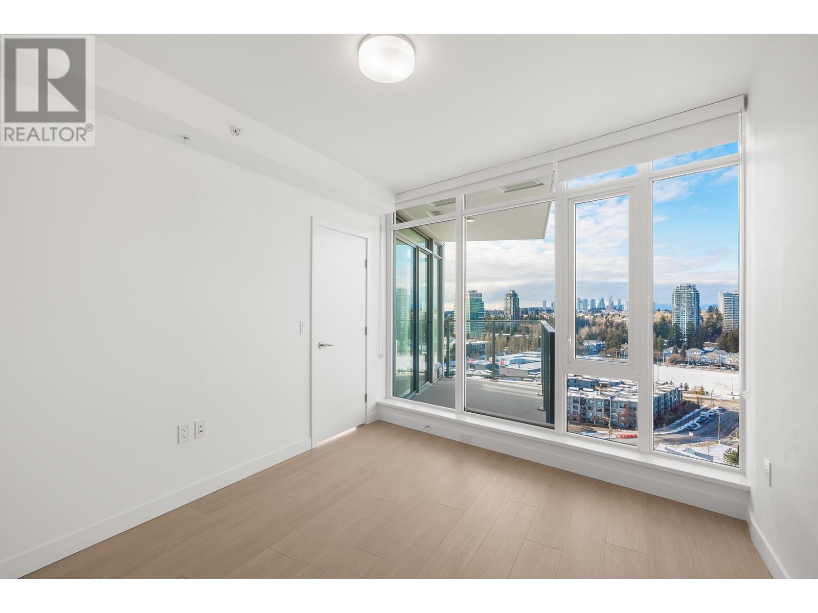 Listing Picture 16 of 31 : 1602 7683 PARK CRESCENT, Burnaby / 本拿比 - 魯藝地產 Yvonne Lu Group - MLS Medallion Club Member