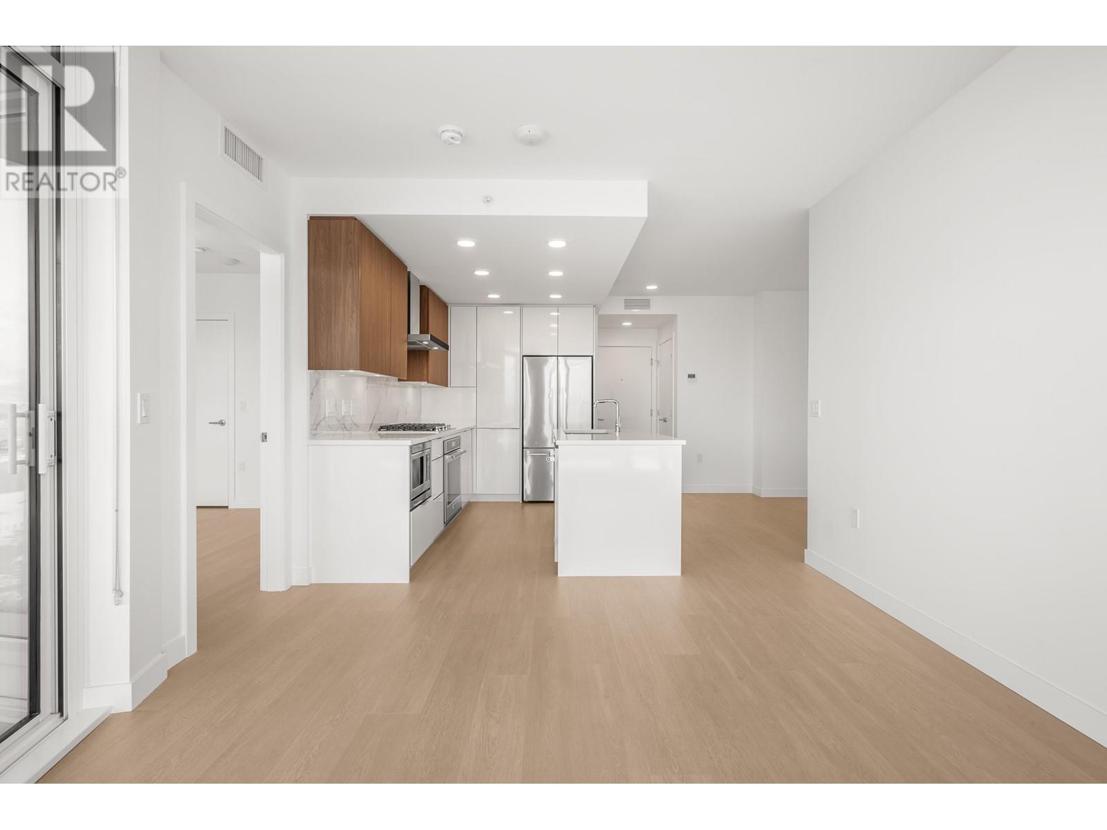 Listing Picture 10 of 31 : 1602 7683 PARK CRESCENT, Burnaby / 本拿比 - 魯藝地產 Yvonne Lu Group - MLS Medallion Club Member