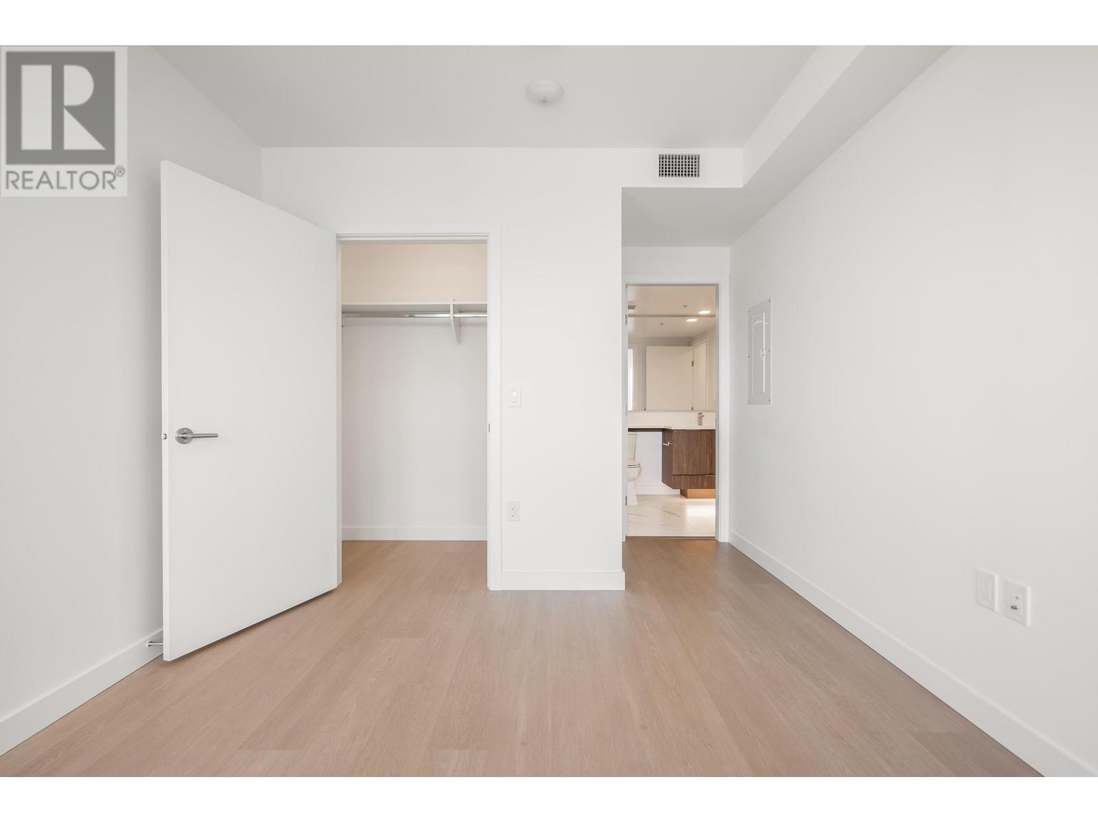 Listing Picture 15 of 31 : 1602 7683 PARK CRESCENT, Burnaby / 本拿比 - 魯藝地產 Yvonne Lu Group - MLS Medallion Club Member