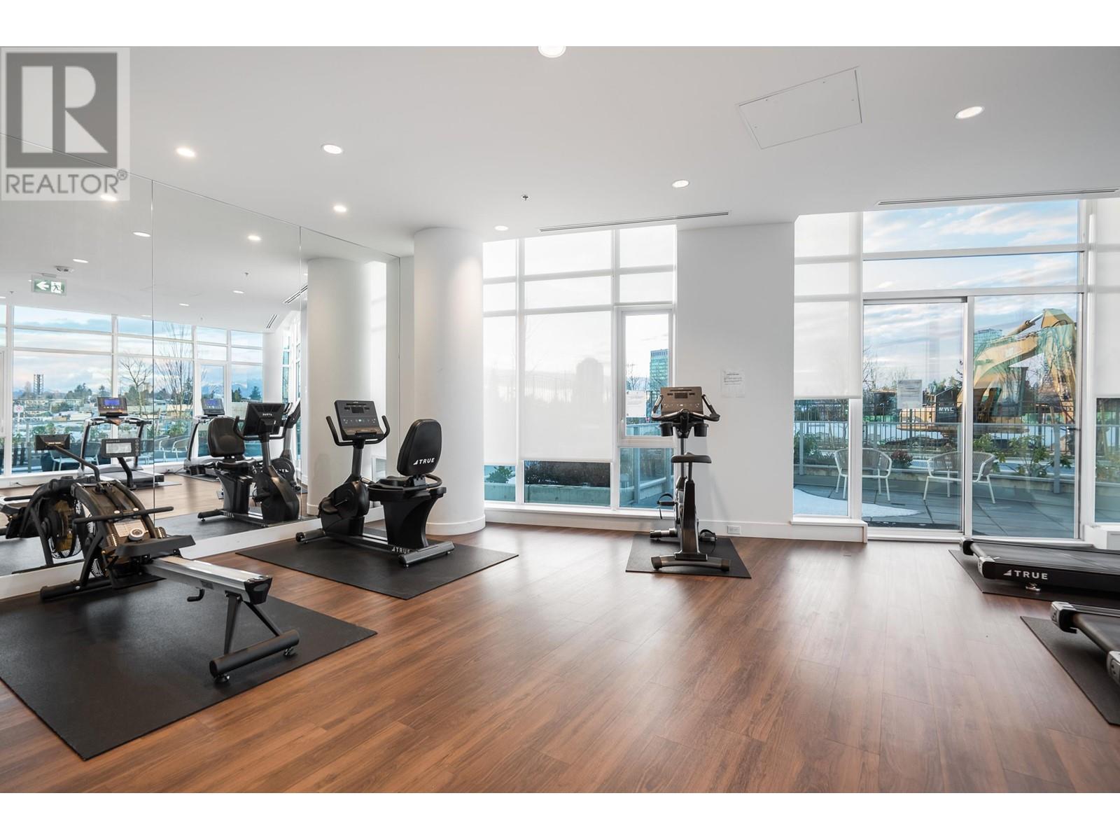 Listing Picture 30 of 31 : 1602 7683 PARK CRESCENT, Burnaby / 本拿比 - 魯藝地產 Yvonne Lu Group - MLS Medallion Club Member