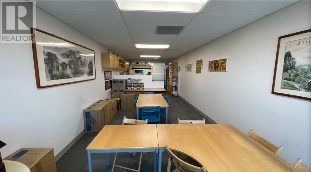 Listing Picture 3 of 3 : 6130 4000 NO. 3 ROAD, Richmond / 烈治文 - 魯藝地產 Yvonne Lu Group - MLS Medallion Club Member