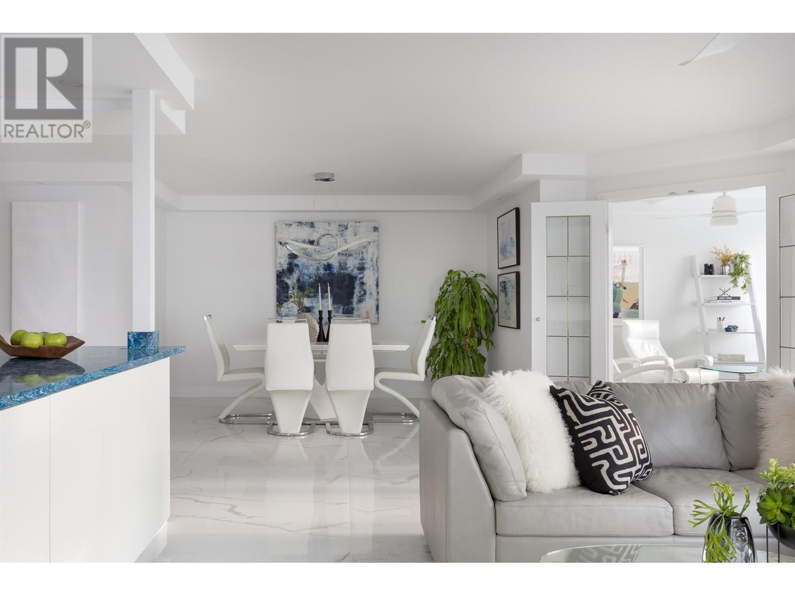 Listing Picture 10 of 33 : 2002 1311 BEACH AVENUE, Vancouver / 溫哥華 - 魯藝地產 Yvonne Lu Group - MLS Medallion Club Member