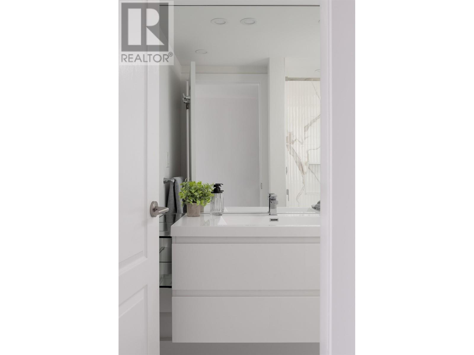 Listing Picture 21 of 33 : 2002 1311 BEACH AVENUE, Vancouver / 溫哥華 - 魯藝地產 Yvonne Lu Group - MLS Medallion Club Member