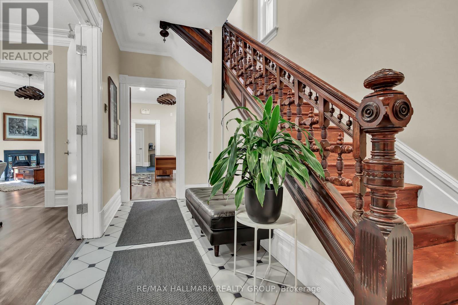 421 Gilmour Street, Ottawa, Ontario  K2P 0R5 - Photo 8 - X11986538