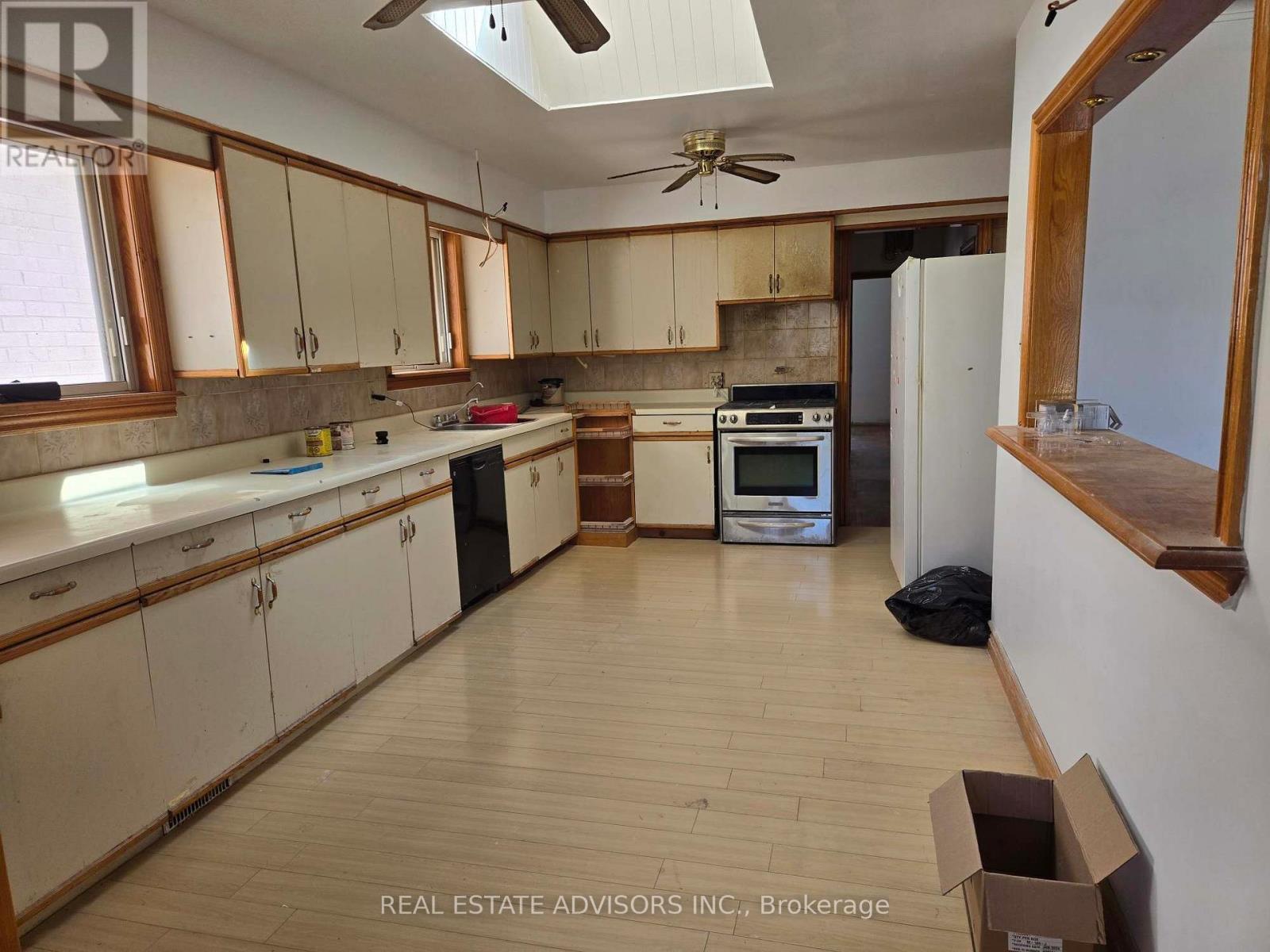 Property at 89 EUCLID AVENUE image 3