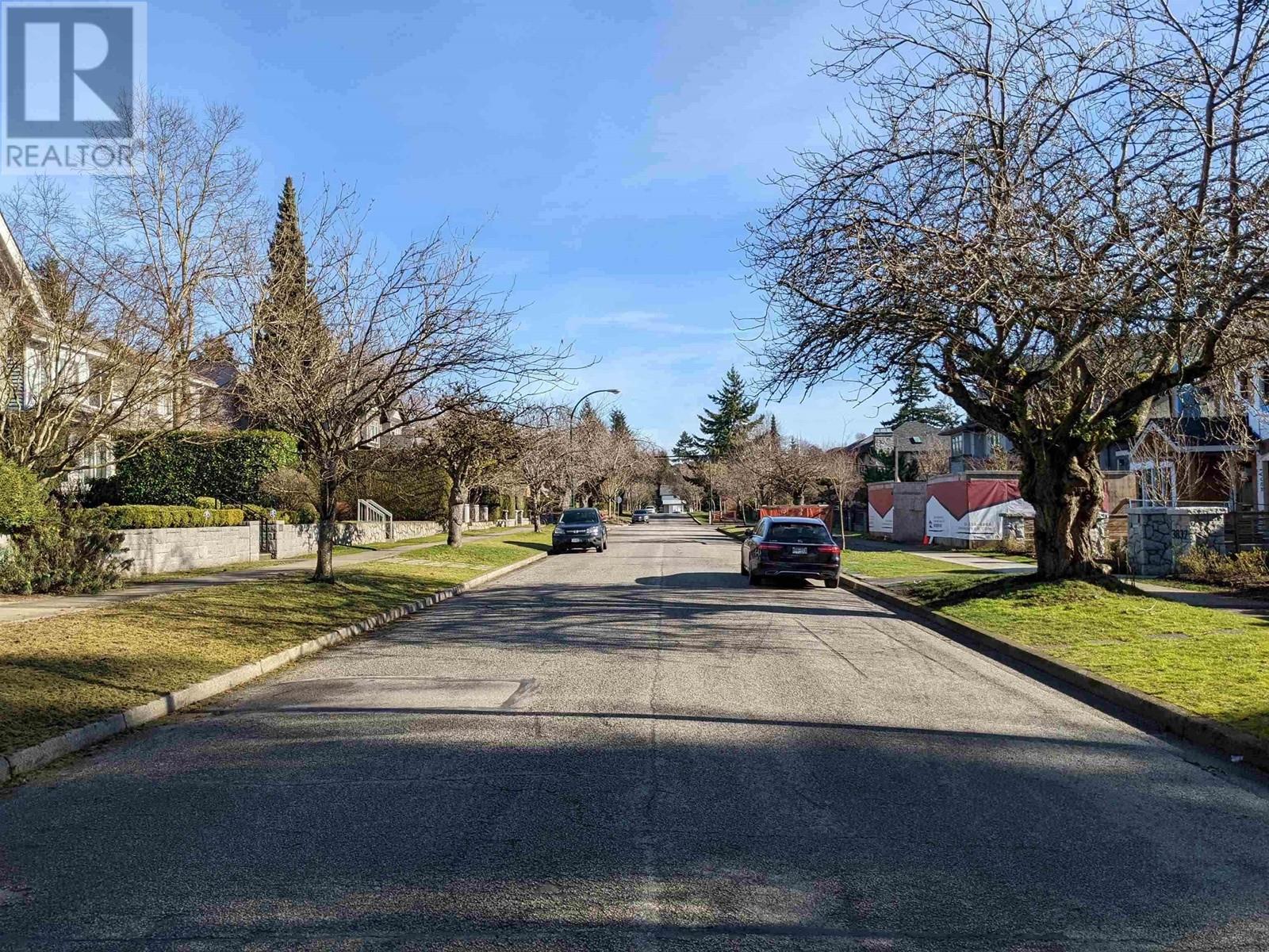 Property at 3848 W 38TH AVENUE image 3