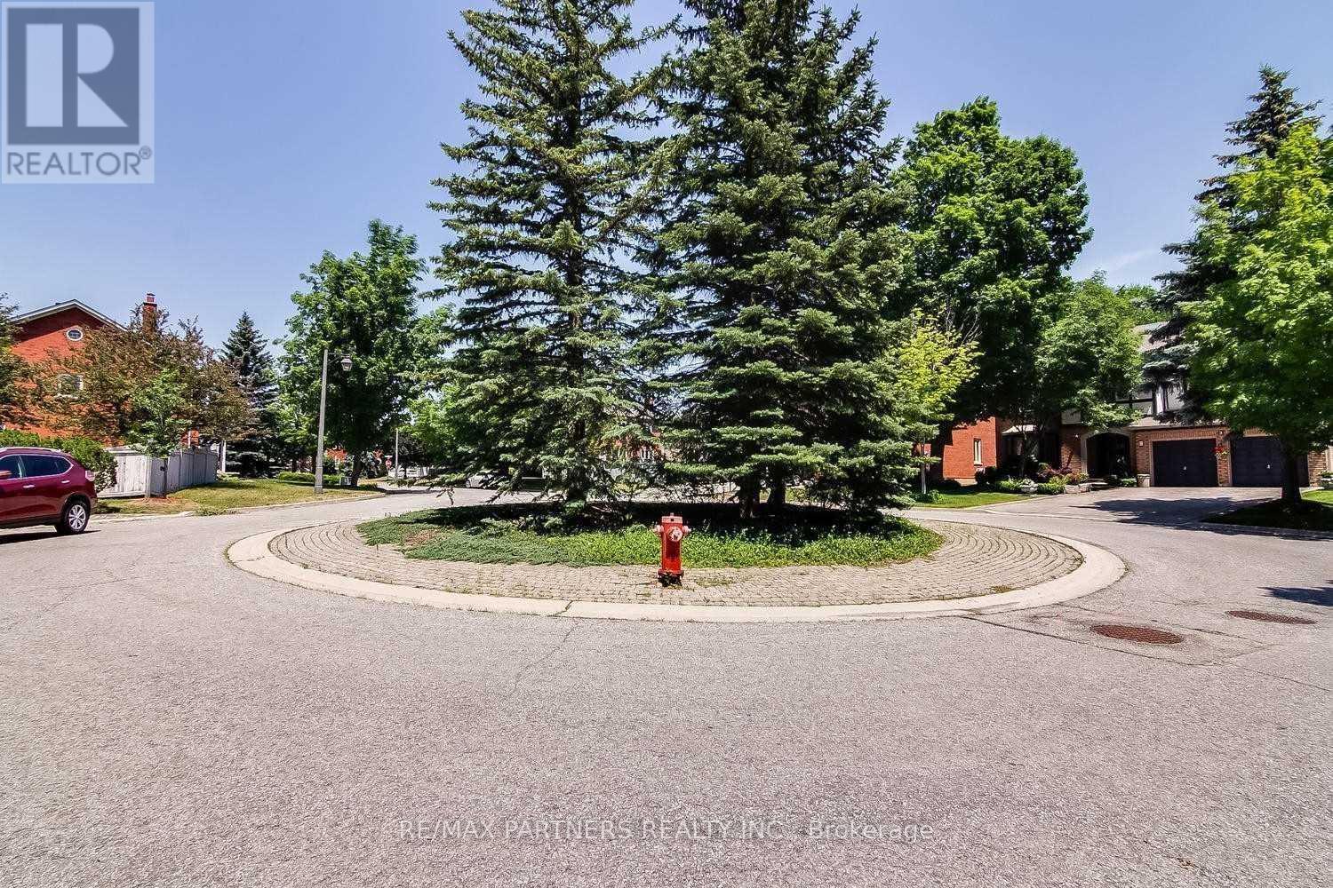 Property at 6 FERNWOOD COURT image 2