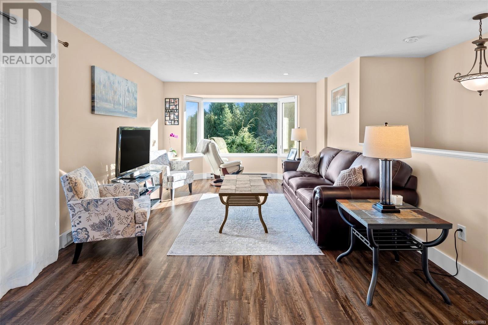 Property at 2340 Henlyn Dr image 1