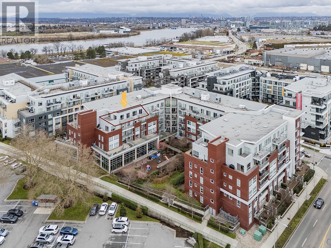 Listing Picture 3 of 3 : 703 5399 CEDARBRIDGE WAY, Richmond / 烈治文 - 魯藝地產 Yvonne Lu Group - MLS Medallion Club Member