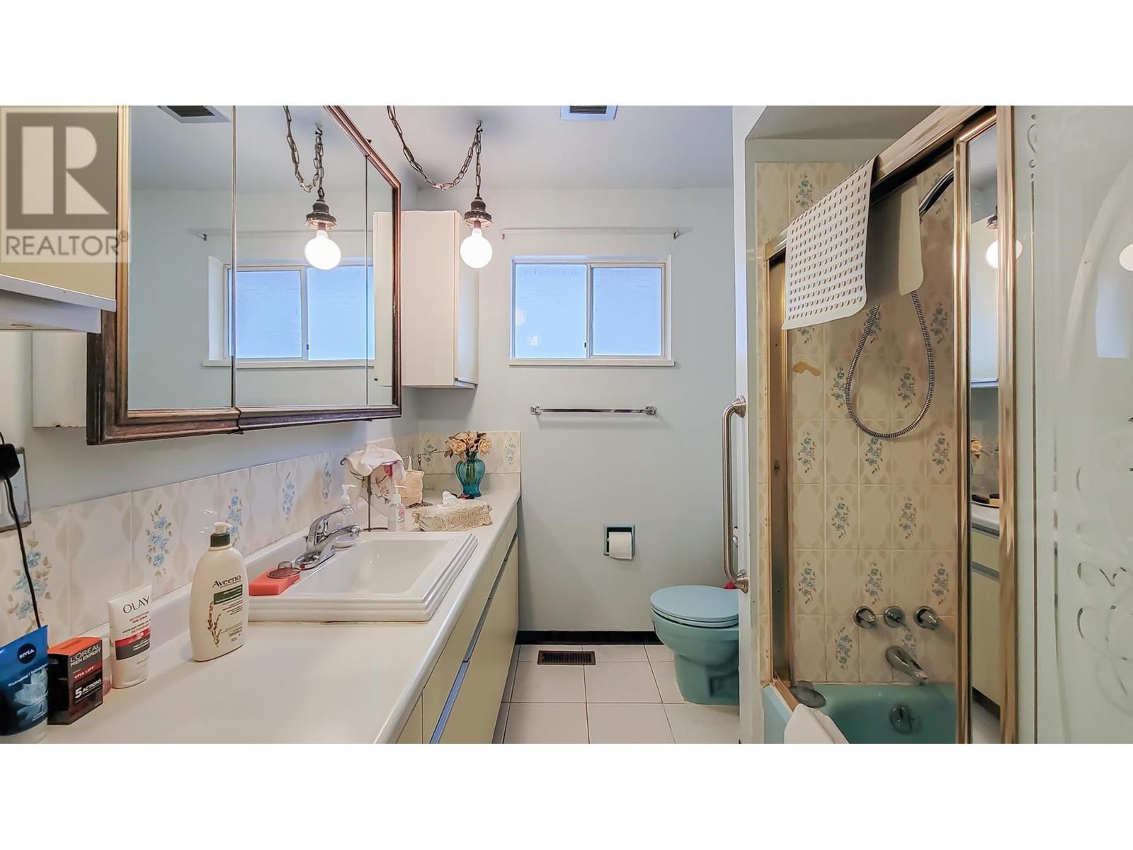 2155 Burquitlam Drive, Vancouver, British Columbia  V5P 2P2 - Photo 37 - R2969947