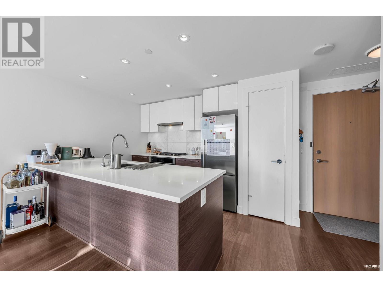 716 3557 Sawmill Crescent, Vancouver, British Columbia  V5S 0E2 - Photo 2 - R2970116